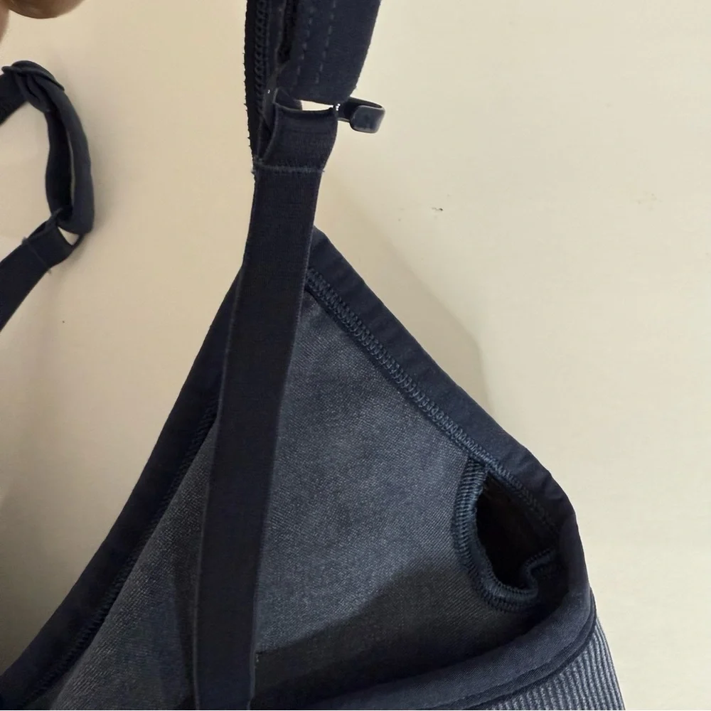 Spanx Women's Seamless Navy Blue Bralette Size Medium